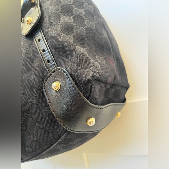 Gucci black canvass Pelham bag, with gold hardware - Picture 9 of 9